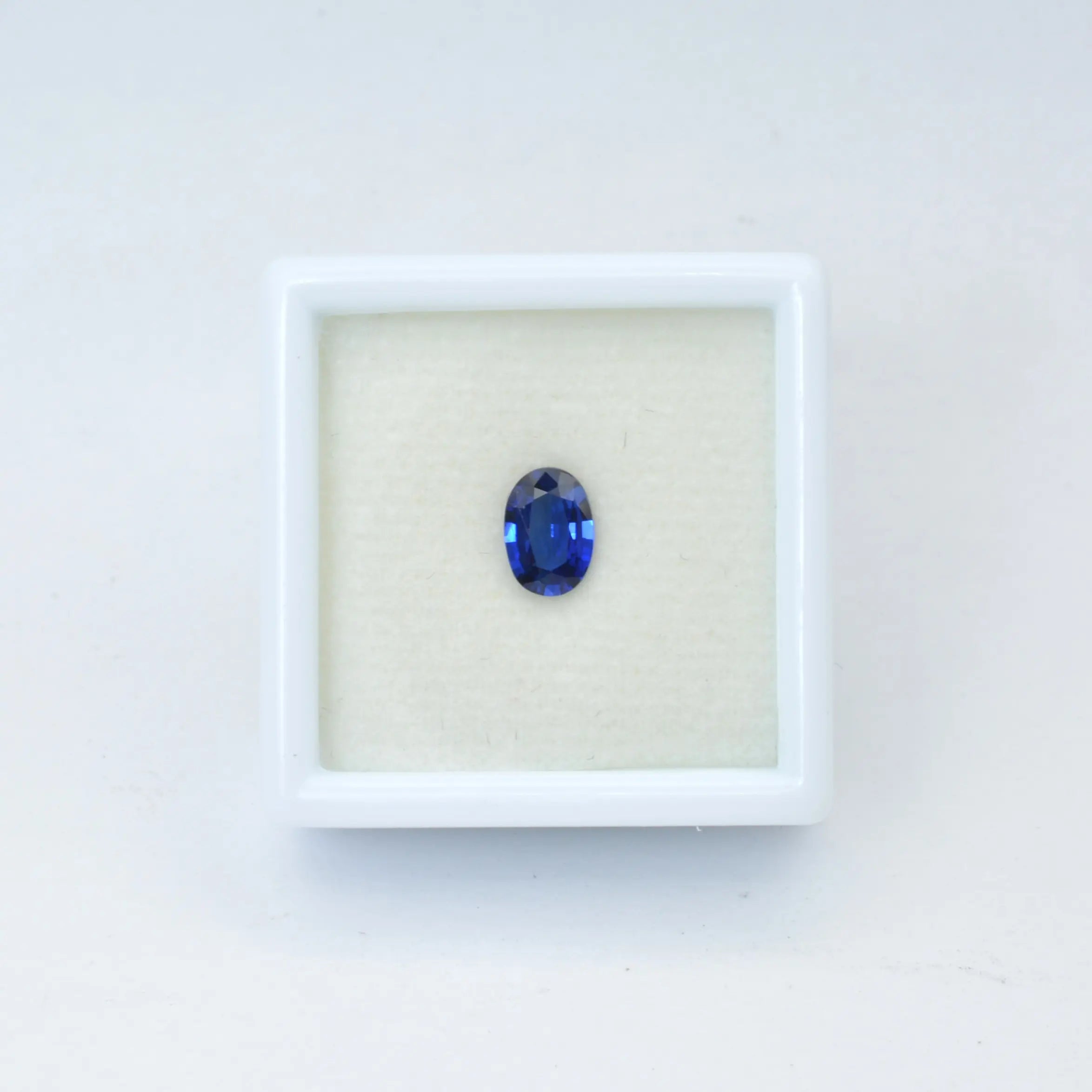 Saphir Bleu Ovale 0,64ct - 