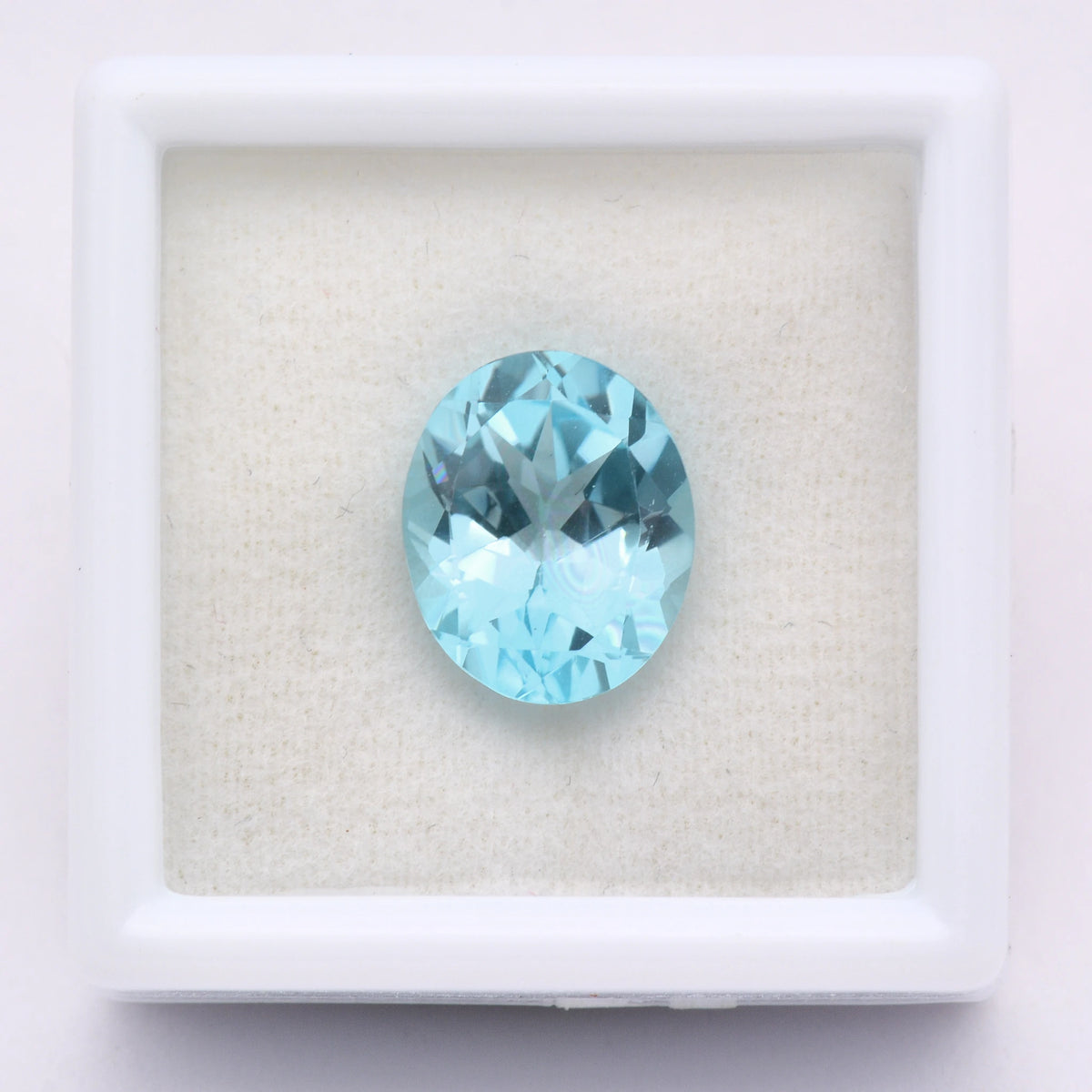 Topaze Bleue Ovale 4,36ct